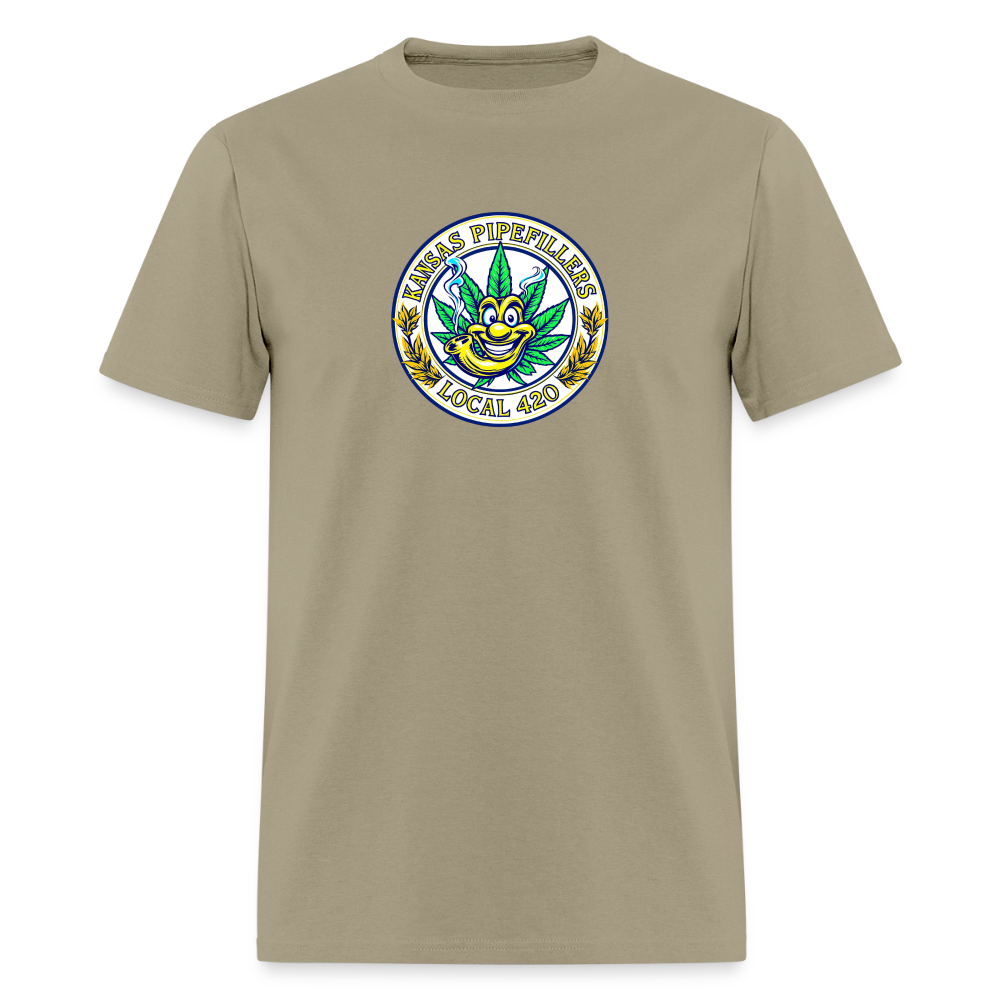 KANSAS PIPEFILLERS LOCAL 420 Men's T-Shirt - khaki