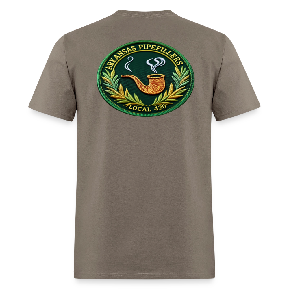 ARKANSAS PIPEFILLERS LOCAL 420 F/B EMBLEMS  Men's T-Shirt - safari