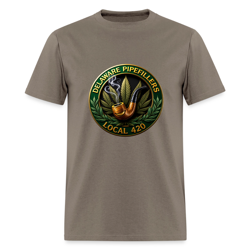 DELAWARE  PIPEFILLERS LOCAL 420 Men's T-Shirt - safari