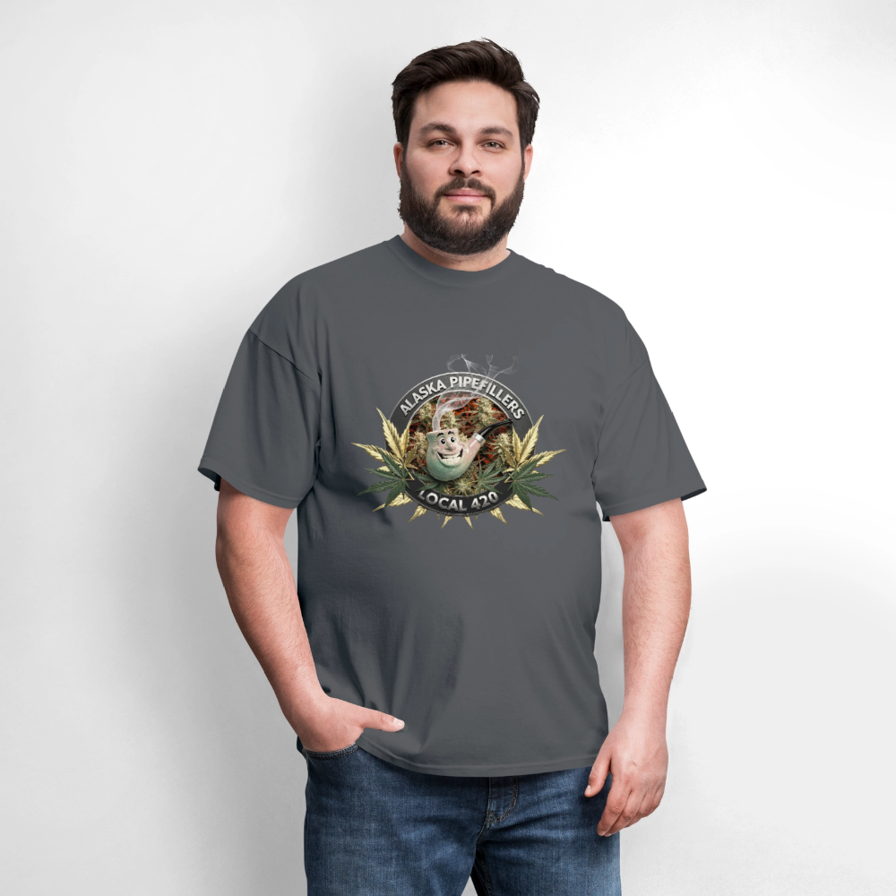 ALASKA PIPEFILLERS LOCAL 420 F/B DESIGN Men's T-Shirt - charcoal