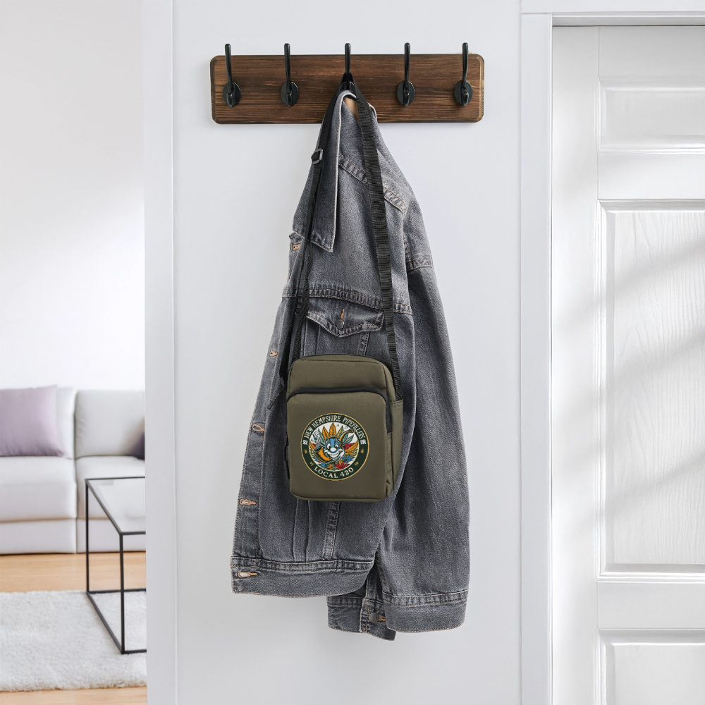 NEW HEMPSHIRE PIPEFILLERS LOCAL 420 Upright Crossbody Bag - olive