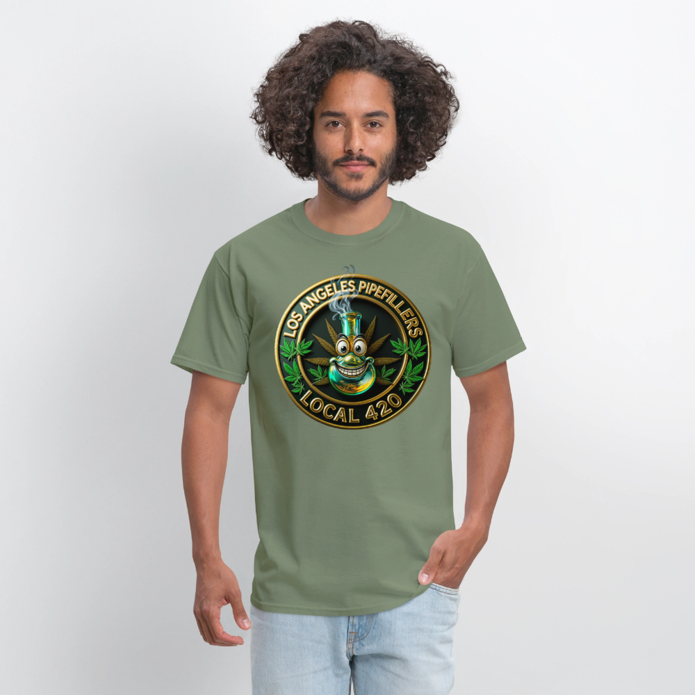 LOS ANGLES PIPEFILLERS LOCAL 420 2 EMBLEM Men's T-Shirt - military green