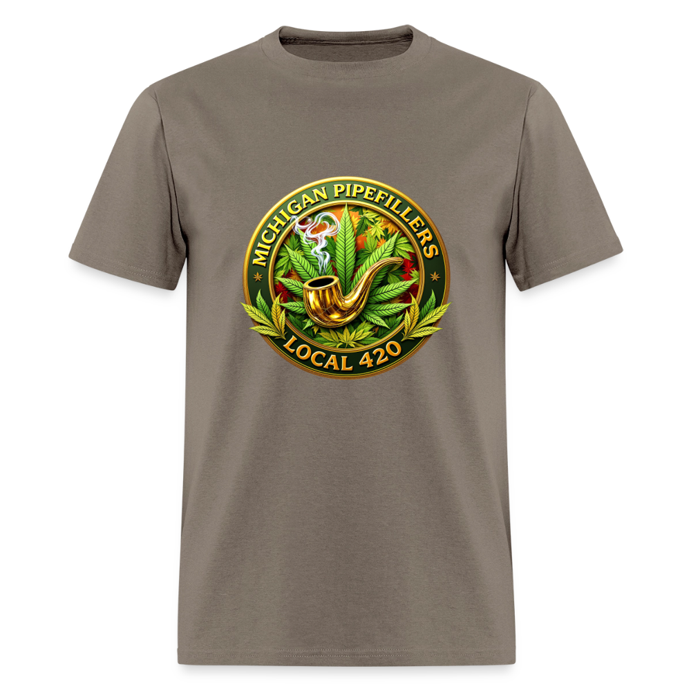 MICHIGAN PIPEFILLERS LOCAL 420 F/B DESIGN Men's T-Shirt - safari